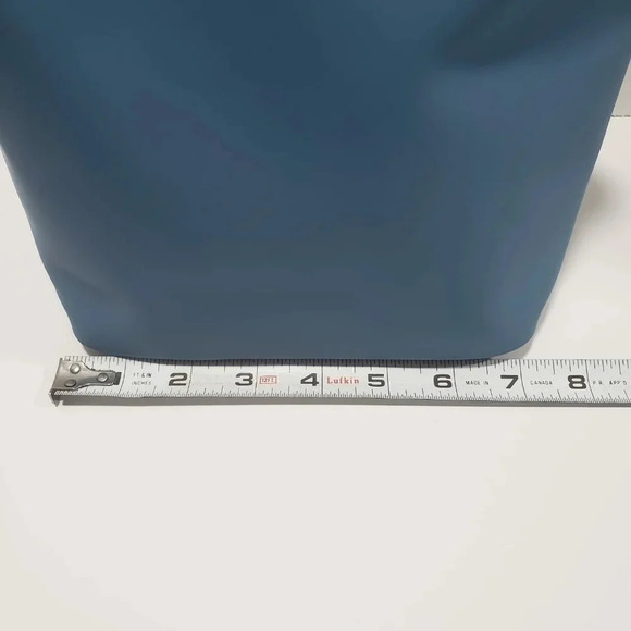 Dolce &  Gabbana Light Blue Parfume/Cosmetic Pouch. - Picture 8 of 8